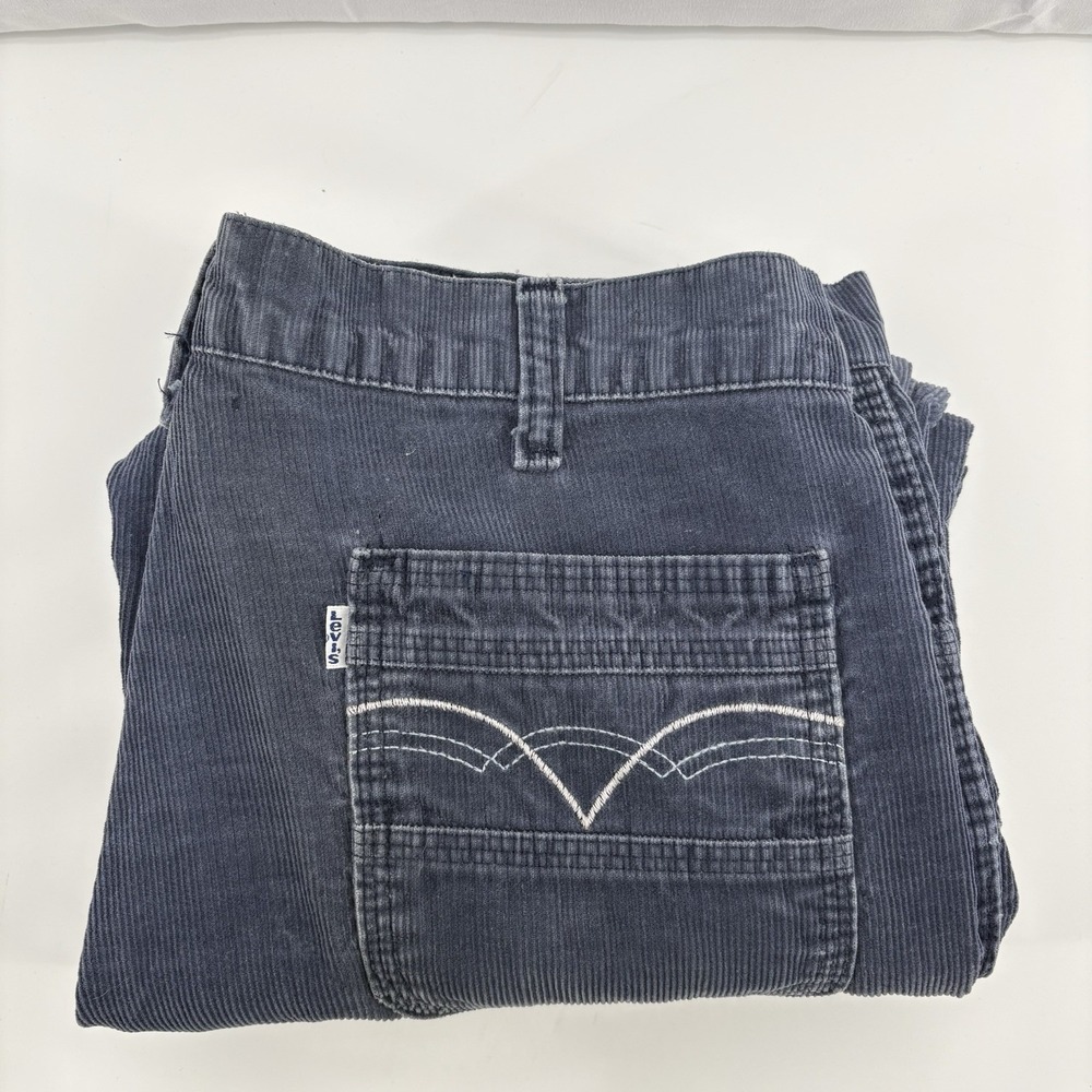VTG ‎ 90's Levi 520 White Tab Navy Corduroy Bootcut Pants 34x32 (Fits 32x28) USA